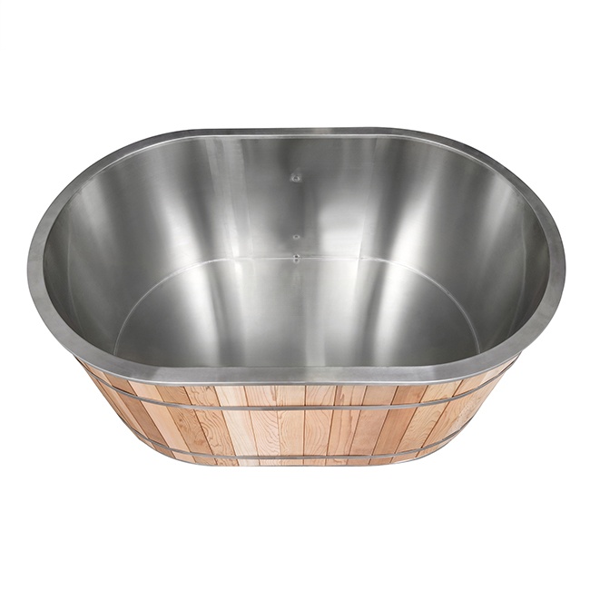 wooden tub 01 inside view