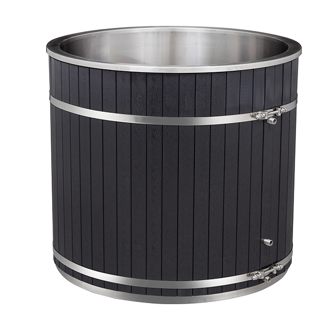 wooden tub 03
